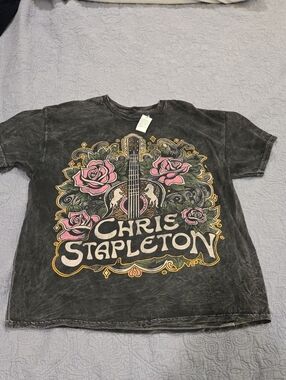 Chris Stapleton Black Graphic Short Sleeve Tee w/Pink Rose Guitar Design 1X NWT!